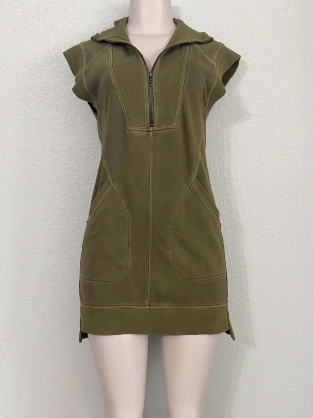 NWT Daily  Practice by Anthropologie Meru Zip-Front Mini Dress SZ XS Sporty